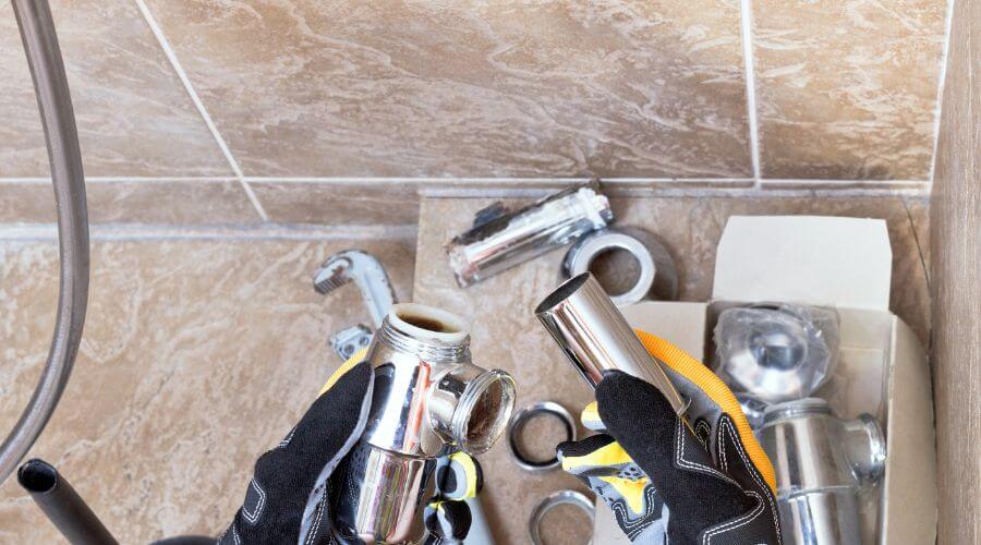Professional gutter cleaning in Glasgow, WV